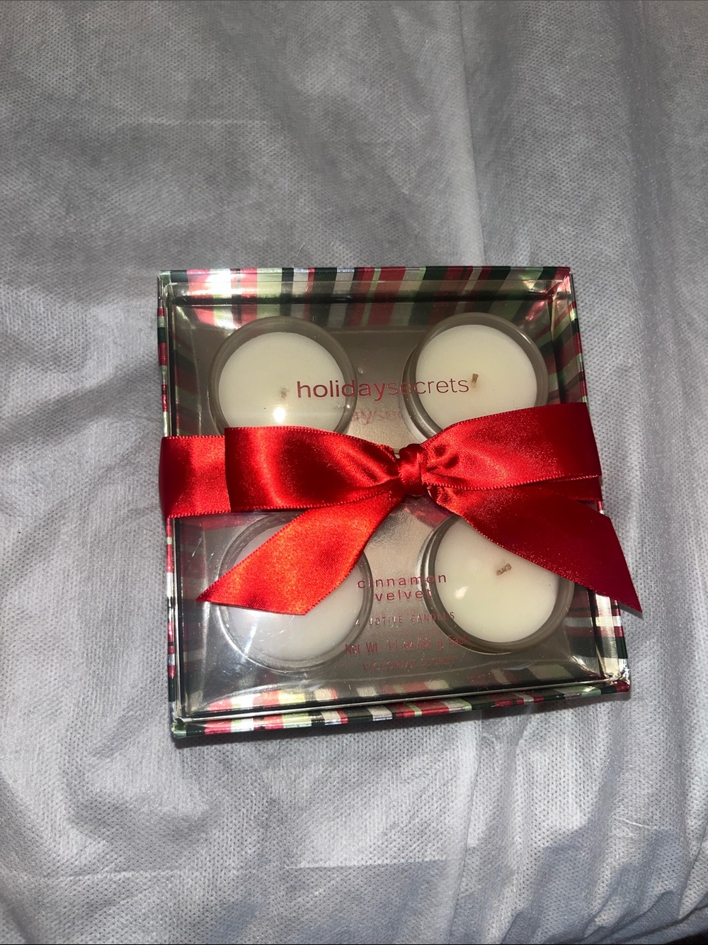 Victoria's Secret Holiday Tealight Candle Gift Set